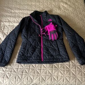 THE NORTH FACE JACKET AND GLOVES